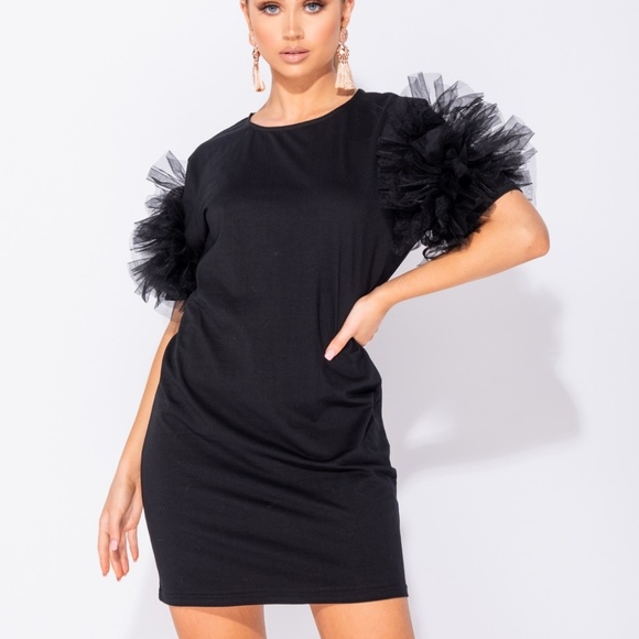 Dresses & Skirts - Black Short Ruffle Sleeve Loose Fit Oversize Mini Dress